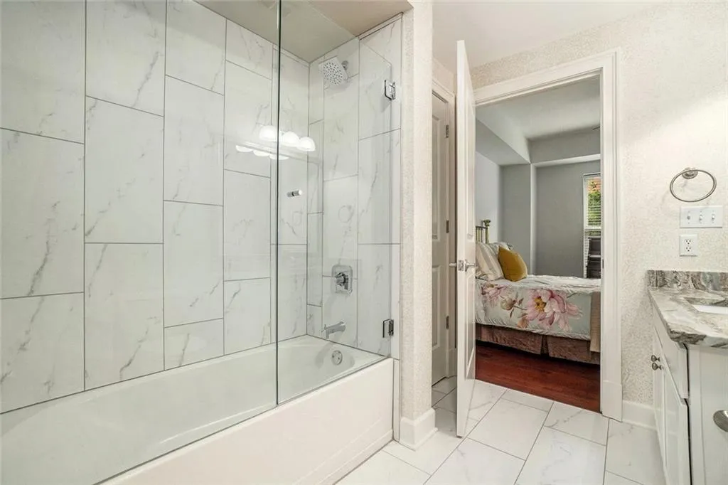 200 River Vista Drive Unit 307, Atlanta, Georgia 30339, 2 Bedrooms Bedrooms, ,2 BathroomsBathrooms,Residential,For Sale,200 River Vista Drive Unit 307,7635111