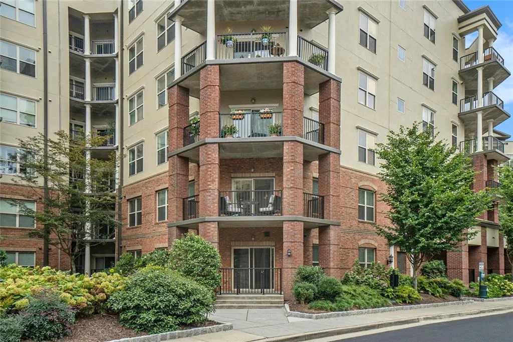 200 River Vista Drive Unit 307, Atlanta, Georgia 30339, 2 Bedrooms Bedrooms, ,2 BathroomsBathrooms,Residential,For Sale,200 River Vista Drive Unit 307,7635111