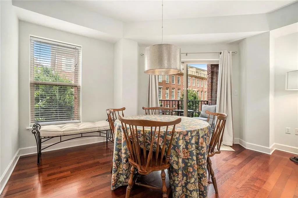200 River Vista Drive Unit 307, Atlanta, Georgia 30339, 2 Bedrooms Bedrooms, ,2 BathroomsBathrooms,Residential,For Sale,200 River Vista Drive Unit 307,7635111