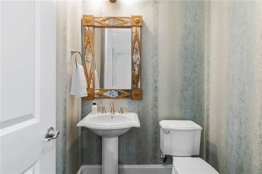 6645 Cadence Boulevard, Atlanta, Georgia 30328, 3 Bedrooms Bedrooms, ,4 BathroomsBathrooms,Residential,Sold,6645 Cadence Boulevard,7483333