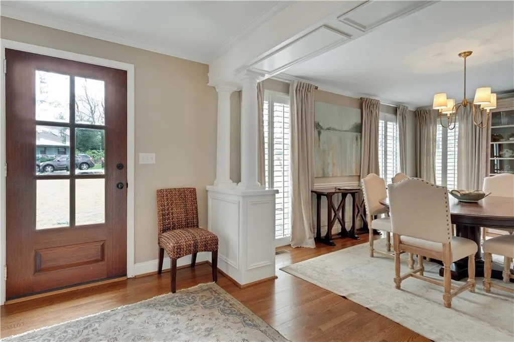 396 Meadowbrook Drive, Atlanta, Georgia 30342, 3 Bedrooms Bedrooms, ,2 BathroomsBathrooms,Residential,Sold,396 Meadowbrook Drive,6507555