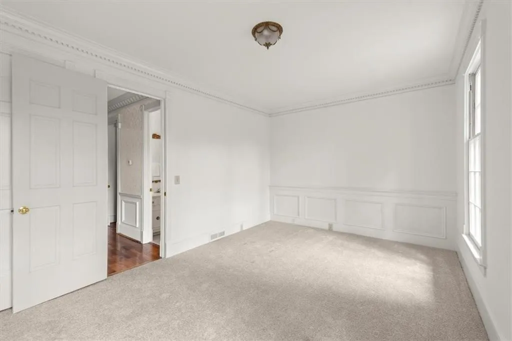 2525 Spalding Drive, Atlanta, Georgia 30350, 4 Bedrooms Bedrooms, ,4 BathroomsBathrooms,Residential,Sold,2525 Spalding Drive,7421006