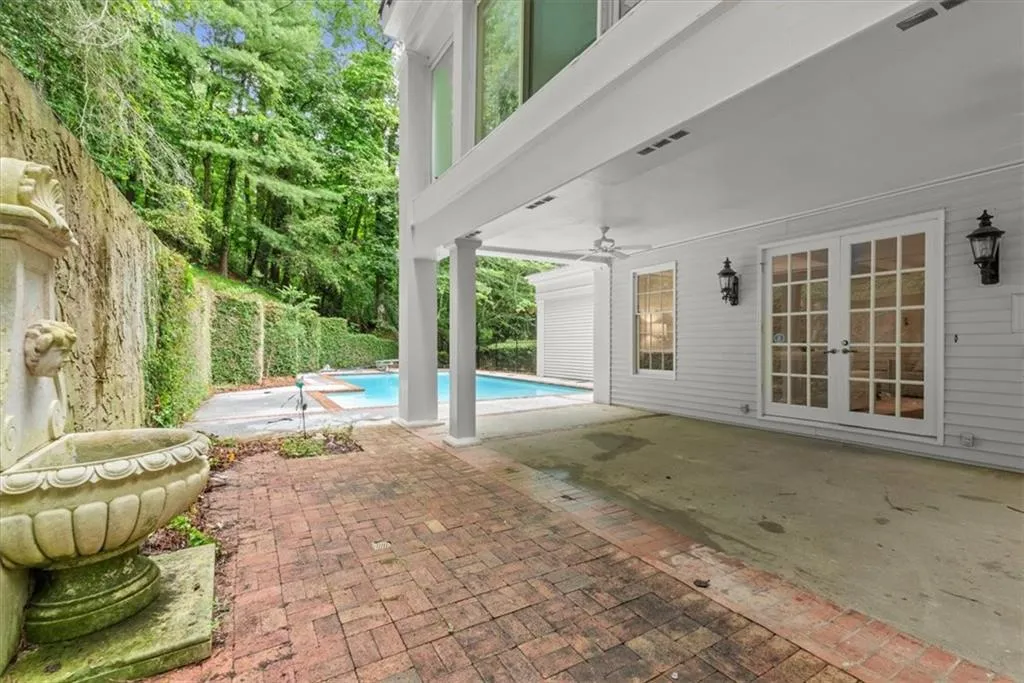 2525 Spalding Drive, Atlanta, Georgia 30350, 4 Bedrooms Bedrooms, ,4 BathroomsBathrooms,Residential,Sold,2525 Spalding Drive,7421006