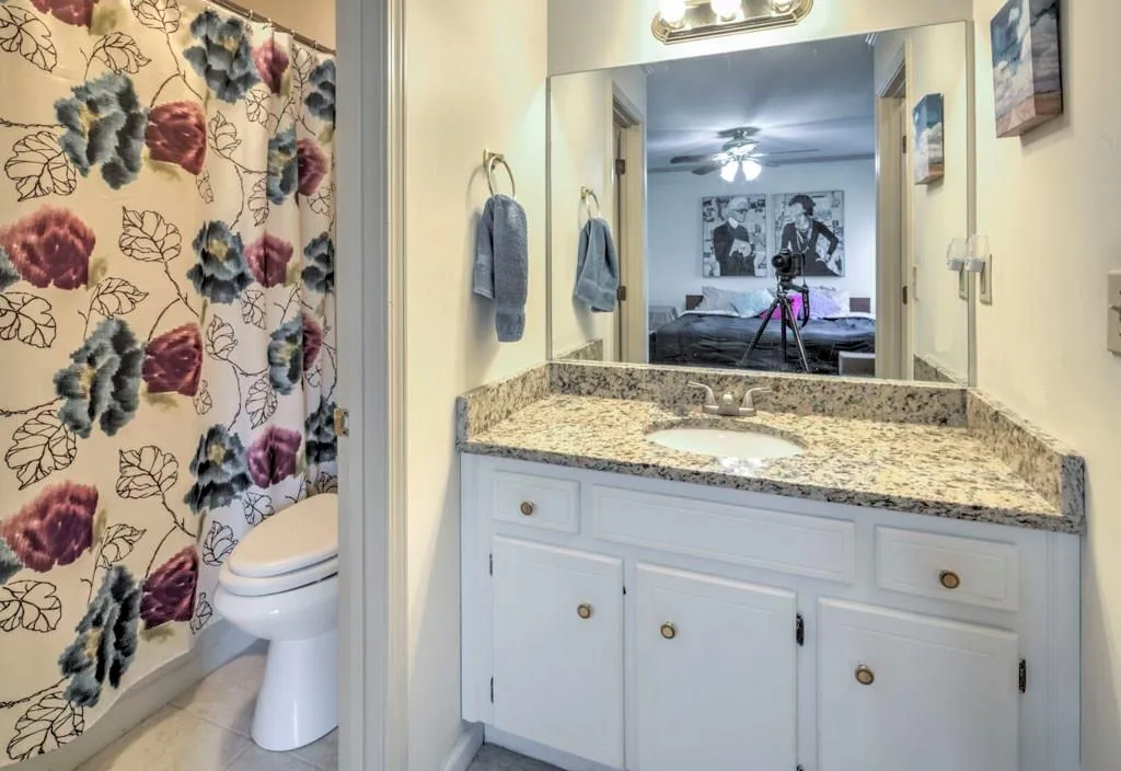 335 Towergate Place, Sandy Springs, Georgia 30350, 2 Bedrooms Bedrooms, ,2 BathroomsBathrooms,Residential,Sold,335 Towergate Place,5982895