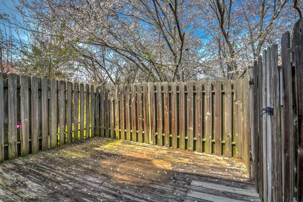 335 Towergate Place, Sandy Springs, Georgia 30350, 2 Bedrooms Bedrooms, ,2 BathroomsBathrooms,Residential,Sold,335 Towergate Place,5982895