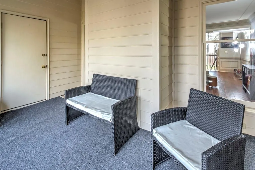 335 Towergate Place, Sandy Springs, Georgia 30350, 2 Bedrooms Bedrooms, ,2 BathroomsBathrooms,Residential,Sold,335 Towergate Place,5982895