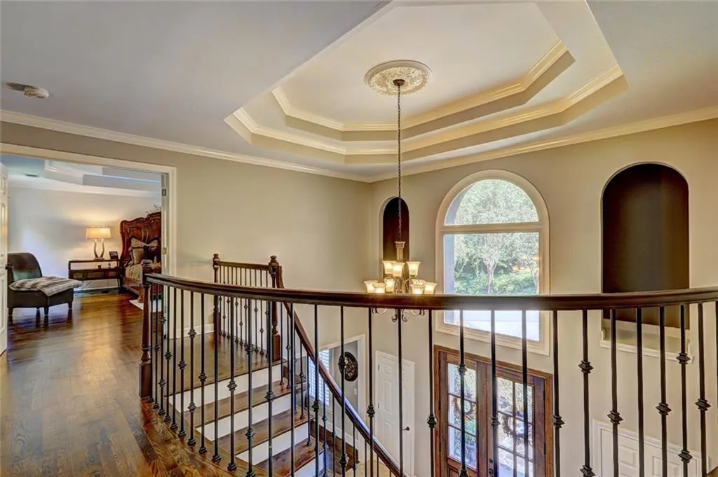 8440 Valemont Drive, Sandy Springs, Georgia 30350, 5 Bedrooms Bedrooms, ,4 BathroomsBathrooms,Residential,For Sale,8440 Valemont Drive,7635755
