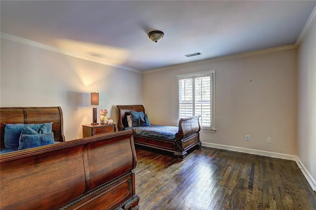 8440 Valemont Drive, Sandy Springs, Georgia 30350, 5 Bedrooms Bedrooms, ,4 BathroomsBathrooms,Residential,For Sale,8440 Valemont Drive,7635755