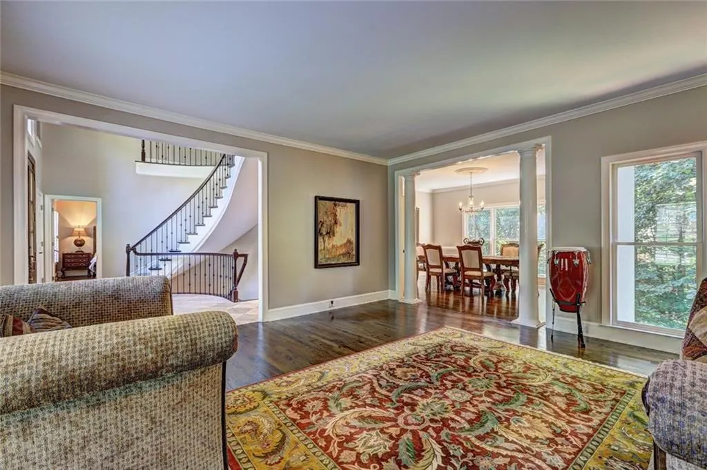 8440 Valemont Drive, Sandy Springs, Georgia 30350, 5 Bedrooms Bedrooms, ,4 BathroomsBathrooms,Residential,For Sale,8440 Valemont Drive,7635755