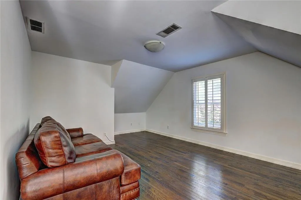 8440 Valemont Drive, Sandy Springs, Georgia 30350, 5 Bedrooms Bedrooms, ,4 BathroomsBathrooms,Residential,For Sale,8440 Valemont Drive,7635755