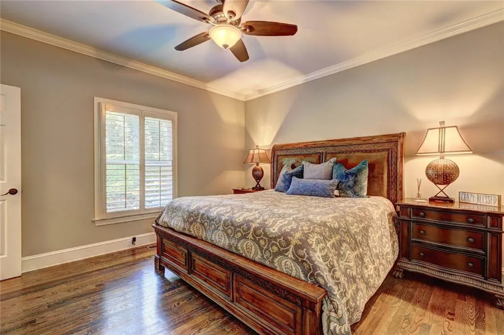 8440 Valemont Drive, Sandy Springs, Georgia 30350, 5 Bedrooms Bedrooms, ,4 BathroomsBathrooms,Residential,For Sale,8440 Valemont Drive,7635755