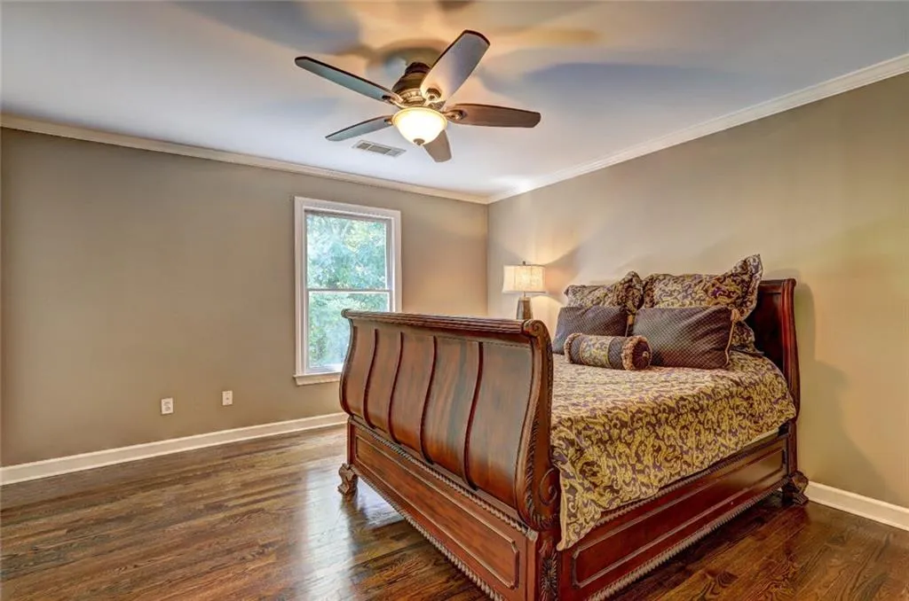 8440 Valemont Drive, Sandy Springs, Georgia 30350, 5 Bedrooms Bedrooms, ,4 BathroomsBathrooms,Residential,For Sale,8440 Valemont Drive,7635755