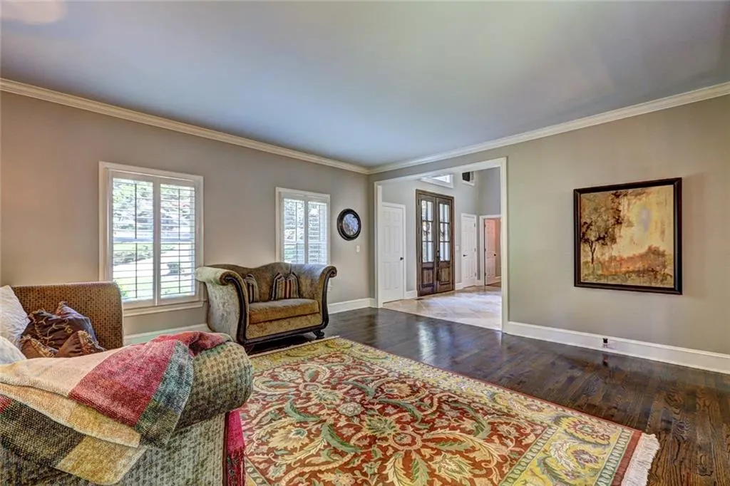 8440 Valemont Drive, Sandy Springs, Georgia 30350, 5 Bedrooms Bedrooms, ,4 BathroomsBathrooms,Residential,For Sale,8440 Valemont Drive,7635755