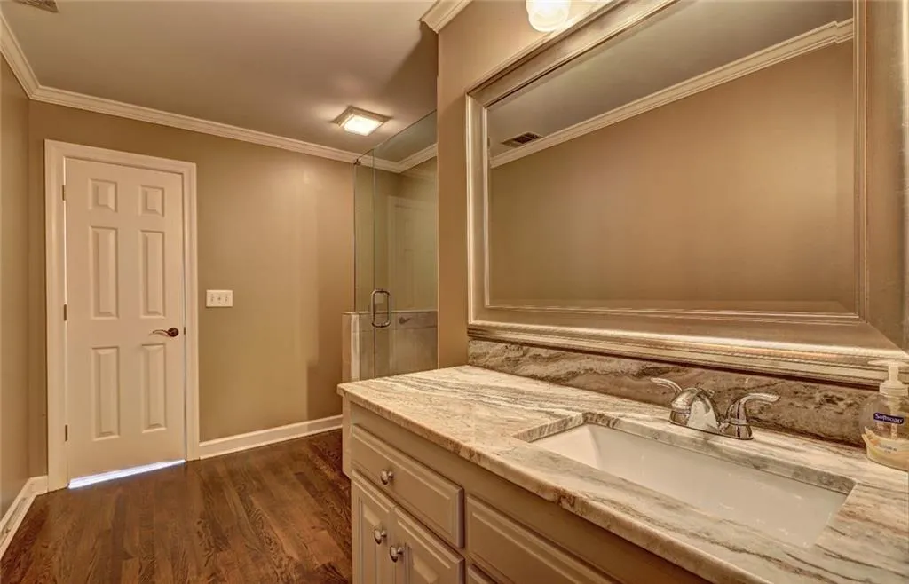8440 Valemont Drive, Sandy Springs, Georgia 30350, 5 Bedrooms Bedrooms, ,4 BathroomsBathrooms,Residential,For Sale,8440 Valemont Drive,7635755