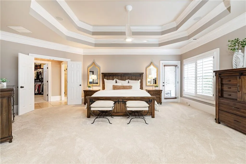 525 Glengate Cove, Atlanta, Georgia 30328, 6 Bedrooms Bedrooms, ,6 BathroomsBathrooms,Residential,For Sale,525 Glengate Cove,7719811
