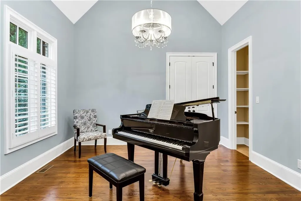 4700 Dudley Lane, Atlanta, Georgia 30327, 7 Bedrooms Bedrooms, ,6 BathroomsBathrooms,Residential,Sold,4700 Dudley Lane,6507729