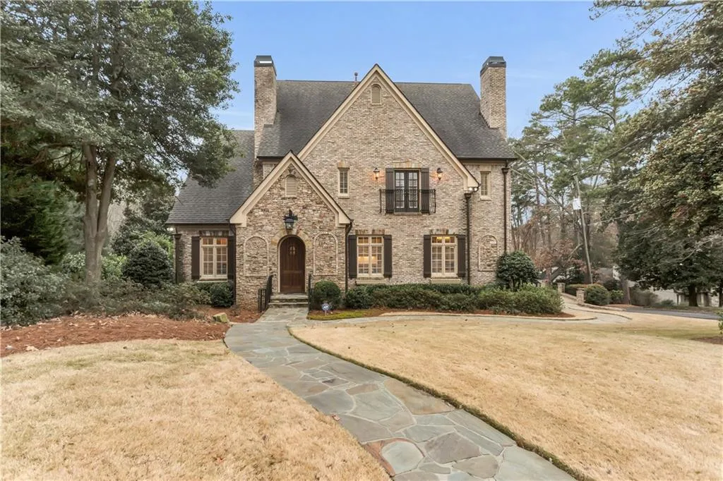 4700 Dudley Lane, Atlanta, Georgia 30327, 7 Bedrooms Bedrooms, ,6 BathroomsBathrooms,Residential,Sold,4700 Dudley Lane,6507729