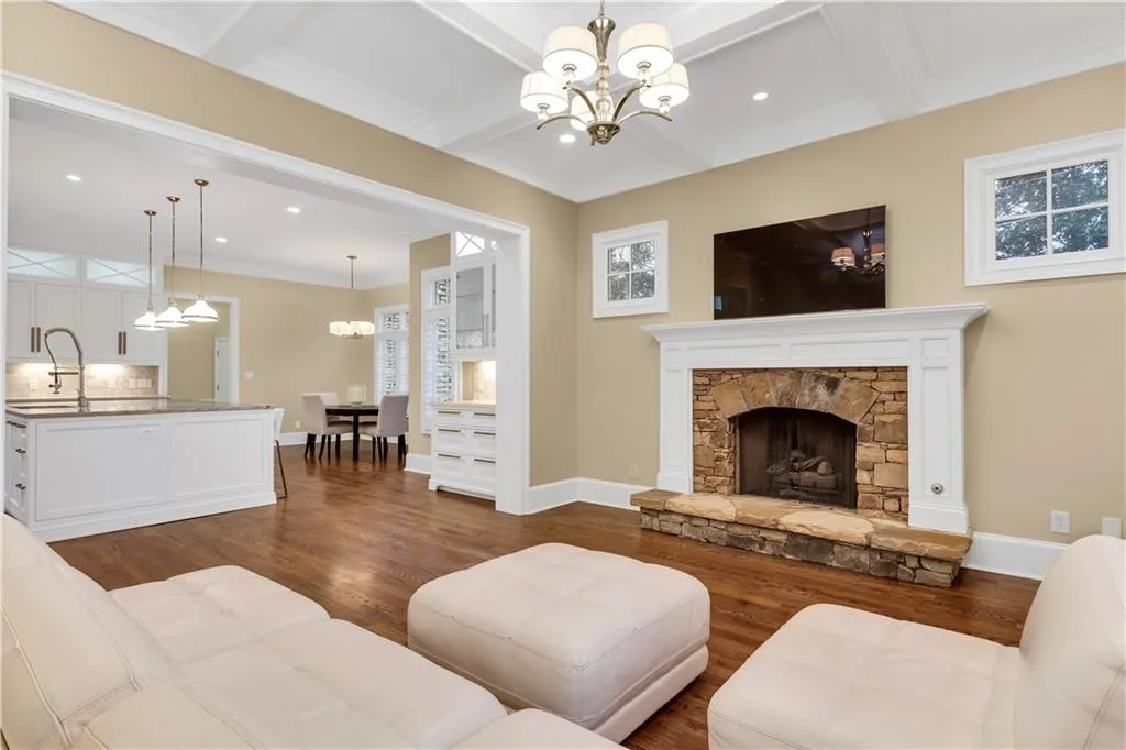 4700 Dudley Lane, Atlanta, Georgia 30327, 7 Bedrooms Bedrooms, ,6 BathroomsBathrooms,Residential,Sold,4700 Dudley Lane,6507729