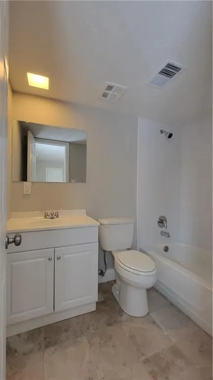 725 Dalrymple Road Unit 4e, Sandy Springs, Georgia 30328, 3 Bedrooms Bedrooms, ,2 BathroomsBathrooms,Residential,Sold,725 Dalrymple Road Unit 4e,7020950