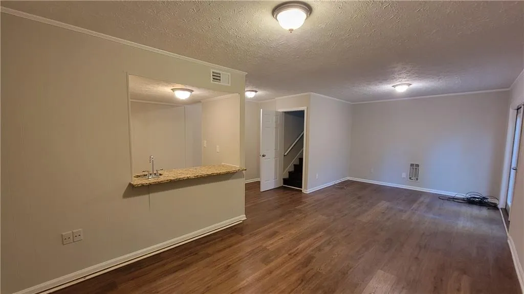 725 Dalrymple Road Unit 4e, Sandy Springs, Georgia 30328, 3 Bedrooms Bedrooms, ,2 BathroomsBathrooms,Residential,Sold,725 Dalrymple Road Unit 4e,7020950