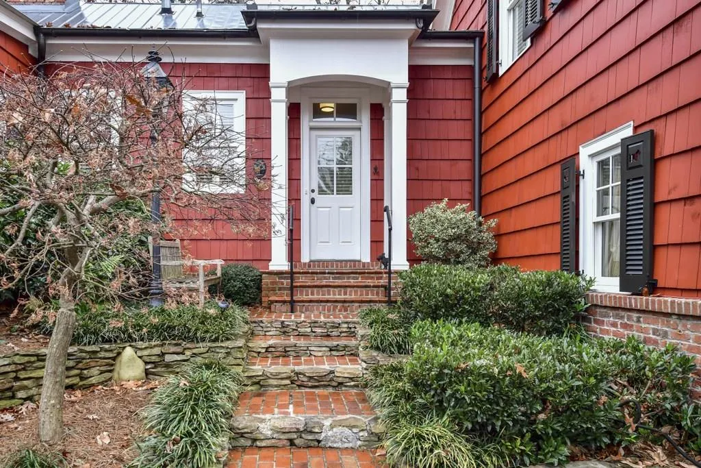 1530 Sunnybrook Farm Road, Atlanta, Georgia 30350, 4 Bedrooms Bedrooms, ,4 BathroomsBathrooms,Residential,Sold,1530 Sunnybrook Farm Road,6108575