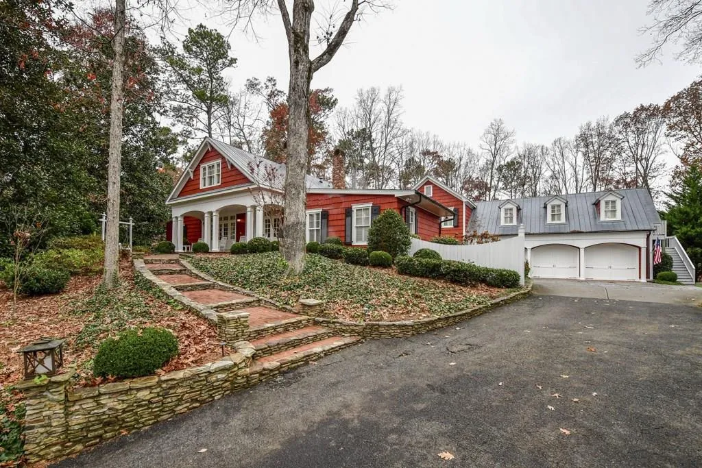 1530 Sunnybrook Farm Road, Atlanta, Georgia 30350, 4 Bedrooms Bedrooms, ,4 BathroomsBathrooms,Residential,Sold,1530 Sunnybrook Farm Road,6108575