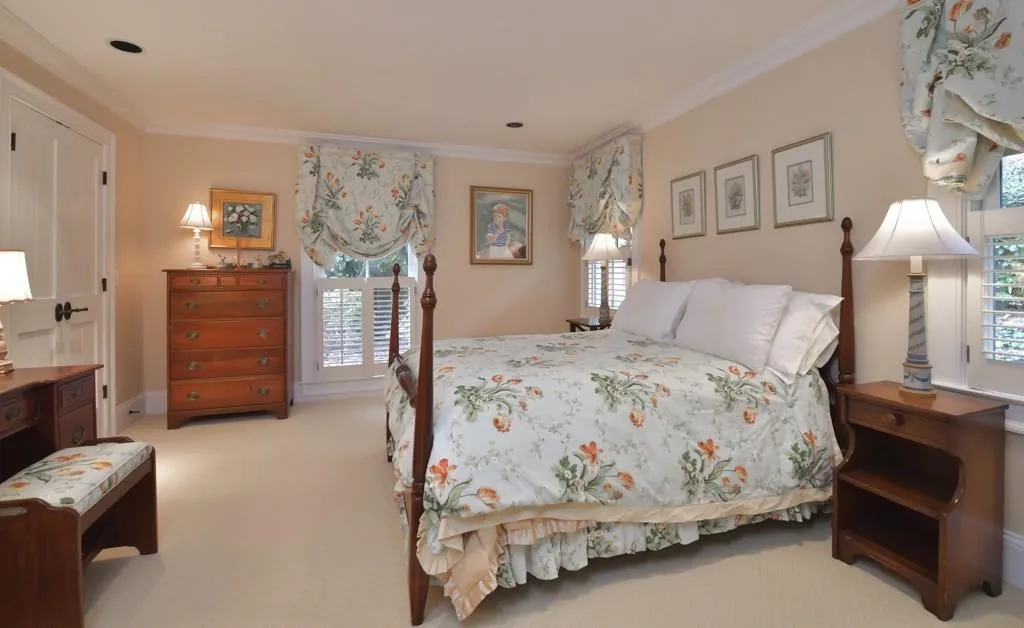 1530 Sunnybrook Farm Road, Atlanta, Georgia 30350, 4 Bedrooms Bedrooms, ,4 BathroomsBathrooms,Residential,Sold,1530 Sunnybrook Farm Road,6108575