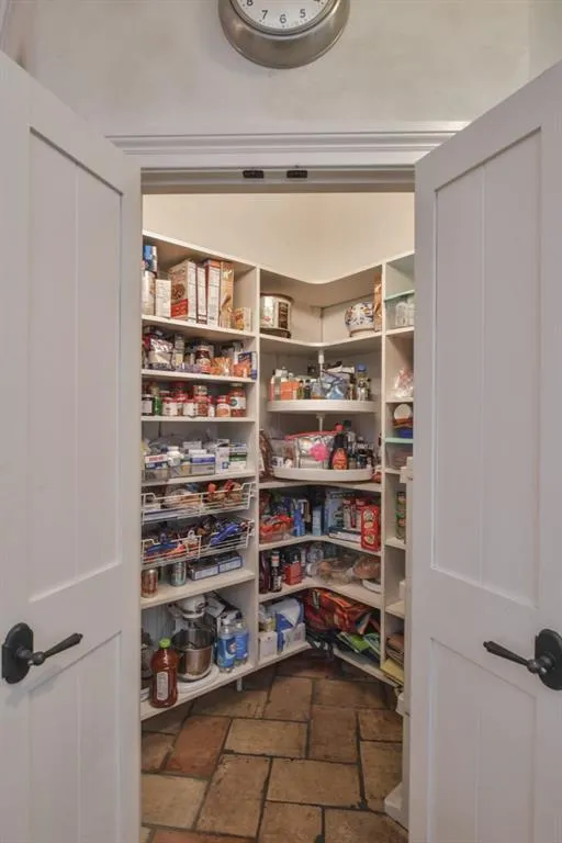 1530 Sunnybrook Farm Road, Atlanta, Georgia 30350, 4 Bedrooms Bedrooms, ,4 BathroomsBathrooms,Residential,Sold,1530 Sunnybrook Farm Road,6108575