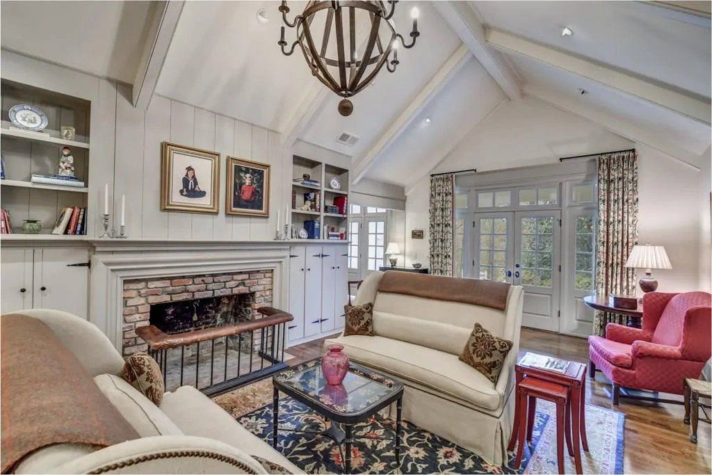 1530 Sunnybrook Farm Road, Atlanta, Georgia 30350, 4 Bedrooms Bedrooms, ,4 BathroomsBathrooms,Residential,Sold,1530 Sunnybrook Farm Road,6108575