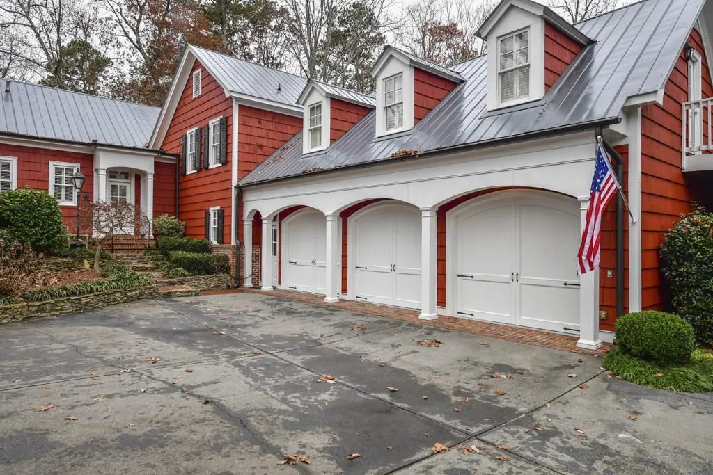 1530 Sunnybrook Farm Road, Atlanta, Georgia 30350, 4 Bedrooms Bedrooms, ,4 BathroomsBathrooms,Residential,Sold,1530 Sunnybrook Farm Road,6108575