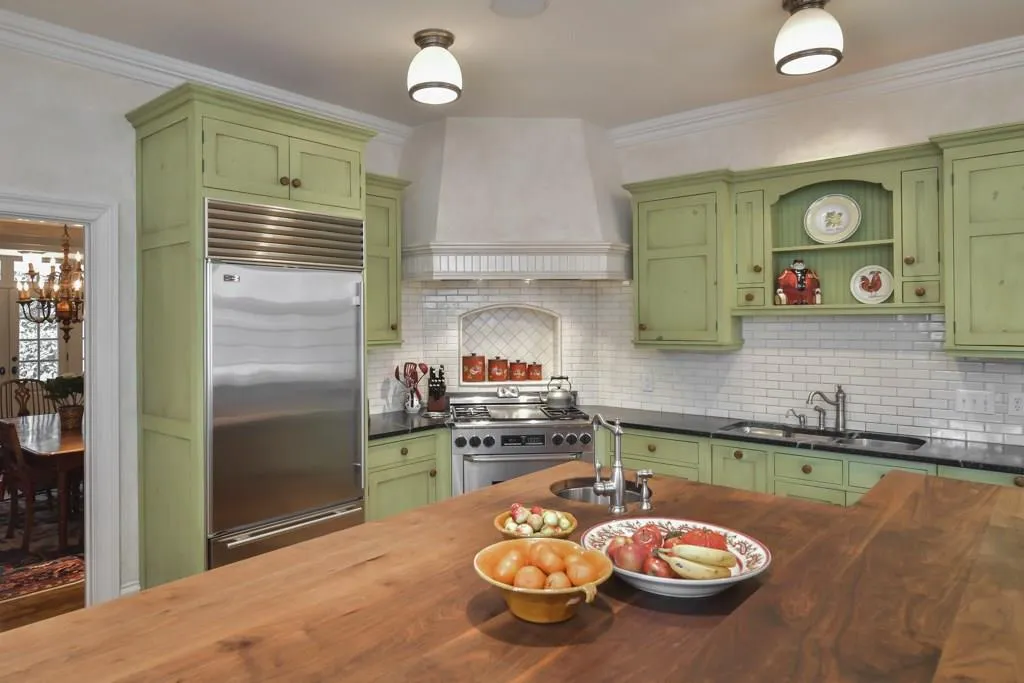 1530 Sunnybrook Farm Road, Atlanta, Georgia 30350, 4 Bedrooms Bedrooms, ,4 BathroomsBathrooms,Residential,Sold,1530 Sunnybrook Farm Road,6108575