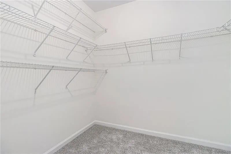 502 Brighton Point, Atlanta, Georgia 30328, 3 Bedrooms Bedrooms, ,2 BathroomsBathrooms,Residential,For Sale,502 Brighton Point,7648644