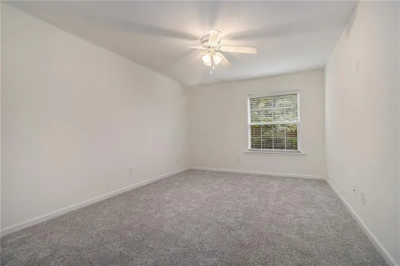502 Brighton Point, Atlanta, Georgia 30328, 3 Bedrooms Bedrooms, ,2 BathroomsBathrooms,Residential,For Sale,502 Brighton Point,7648644