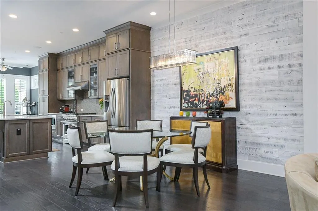 92 Allen Road, Sandy Springs, Georgia 30328, 3 Bedrooms Bedrooms, ,4 BathroomsBathrooms,Residential,Sold,92 Allen Road,7449955