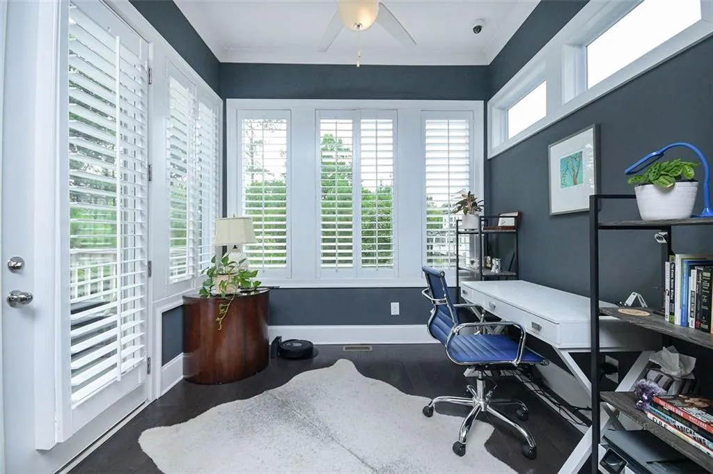 92 Allen Road, Sandy Springs, Georgia 30328, 3 Bedrooms Bedrooms, ,4 BathroomsBathrooms,Residential,Sold,92 Allen Road,7449955