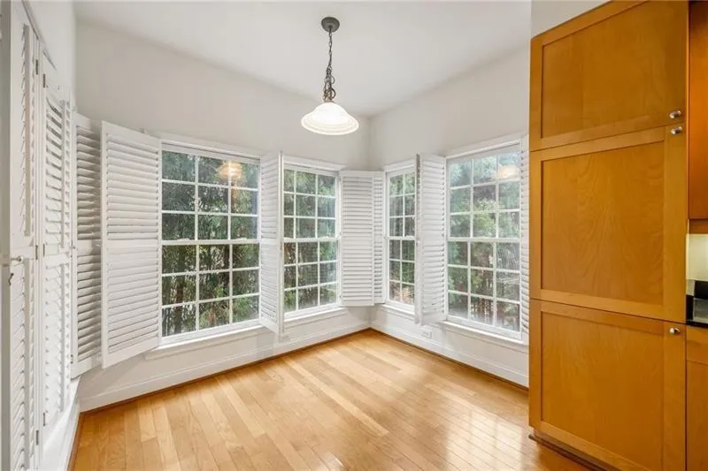 50 Biscayne Drive Nw Unit 2111, Atlanta, Georgia 30309, 2 Bedrooms Bedrooms, ,2 BathroomsBathrooms,Residential,For Sale,50 Biscayne Drive Nw Unit 2111,7689548