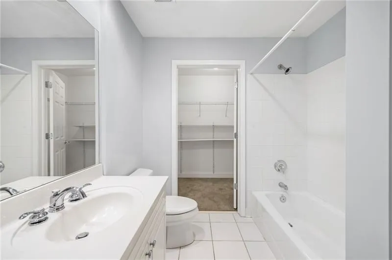 50 Biscayne Drive Nw Unit 2111, Atlanta, Georgia 30309, 2 Bedrooms Bedrooms, ,2 BathroomsBathrooms,Residential,For Sale,50 Biscayne Drive Nw Unit 2111,7689548
