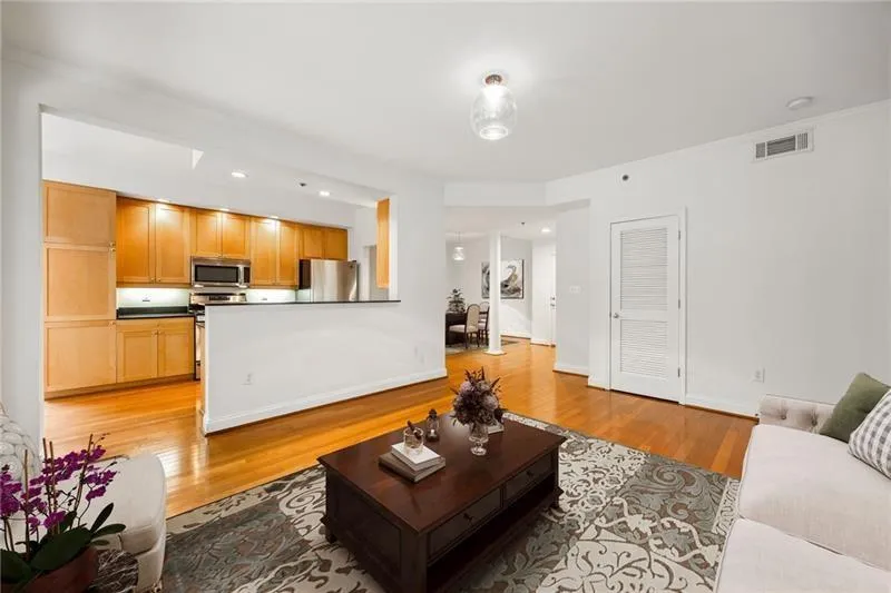 50 Biscayne Drive Nw Unit 2111, Atlanta, Georgia 30309, 2 Bedrooms Bedrooms, ,2 BathroomsBathrooms,Residential,For Sale,50 Biscayne Drive Nw Unit 2111,7689548