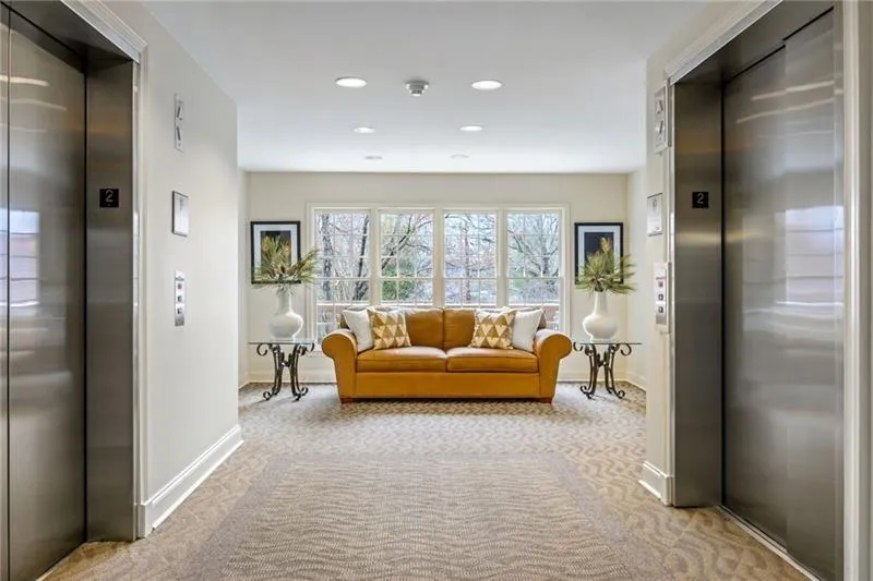 50 Biscayne Drive Nw Unit 2111, Atlanta, Georgia 30309, 2 Bedrooms Bedrooms, ,2 BathroomsBathrooms,Residential,For Sale,50 Biscayne Drive Nw Unit 2111,7689548