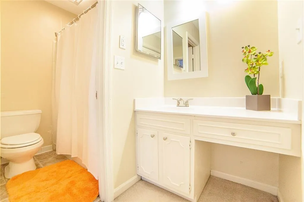 66 Forrest Place, Sandy Springs, Georgia 30328, 3 Bedrooms Bedrooms, ,3 BathroomsBathrooms,Residential,Sold,66 Forrest Place,5631135
