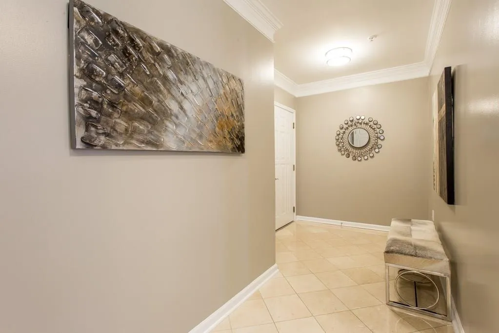 3334 Peachtree Road Ne Unit 703, Atlanta, Georgia 30326, 2 Bedrooms Bedrooms, ,2 BathroomsBathrooms,Residential,Sold,3334 Peachtree Road Ne Unit 703,5963304