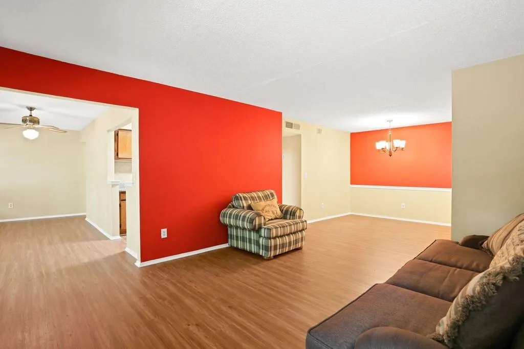 2311 Huntingdon Chase, Atlanta, Georgia 30350, 2 Bedrooms Bedrooms, ,2 BathroomsBathrooms,Residential,Sold,2311 Huntingdon Chase,6722486