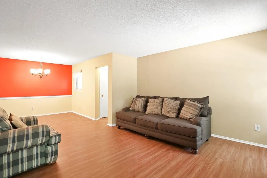 2311 Huntingdon Chase, Atlanta, Georgia 30350, 2 Bedrooms Bedrooms, ,2 BathroomsBathrooms,Residential,Sold,2311 Huntingdon Chase,6722486