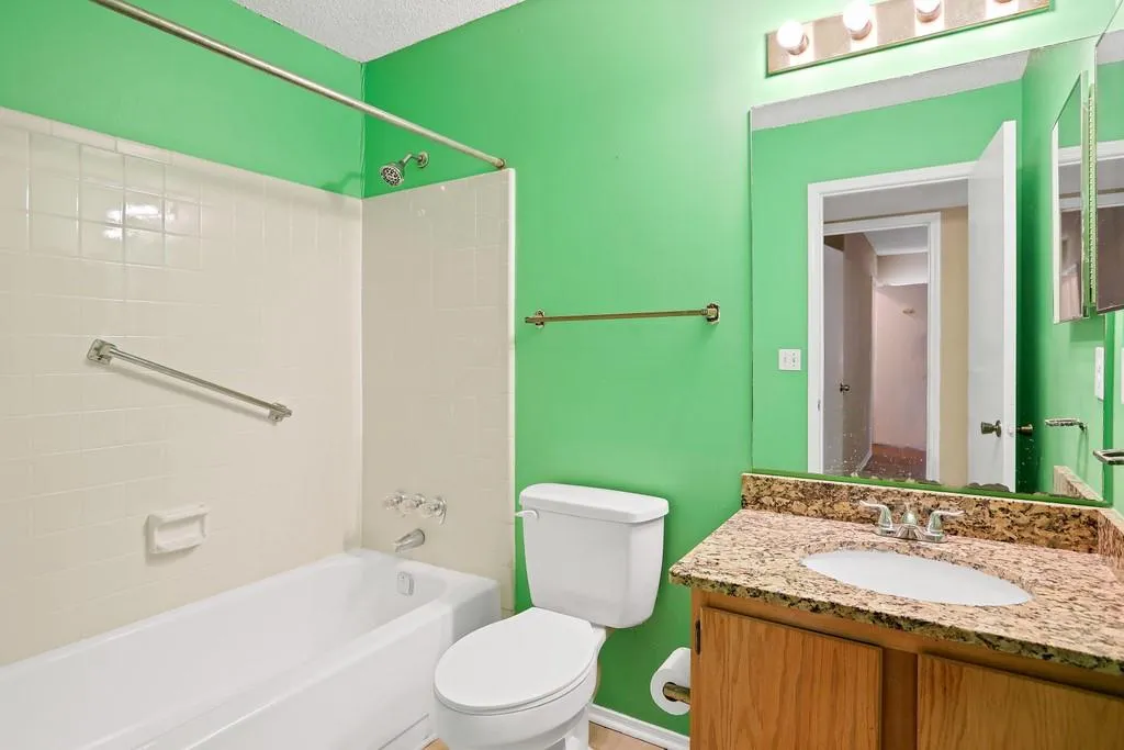 2311 Huntingdon Chase, Atlanta, Georgia 30350, 2 Bedrooms Bedrooms, ,2 BathroomsBathrooms,Residential,Sold,2311 Huntingdon Chase,6722486