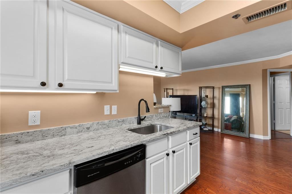 795 Hammond Drive Unit 808, Atlanta, Georgia 30328, 1 Bedroom Bedrooms, ,1 BathroomBathrooms,Residential,Sold,795 Hammond Drive Unit 808,7322052