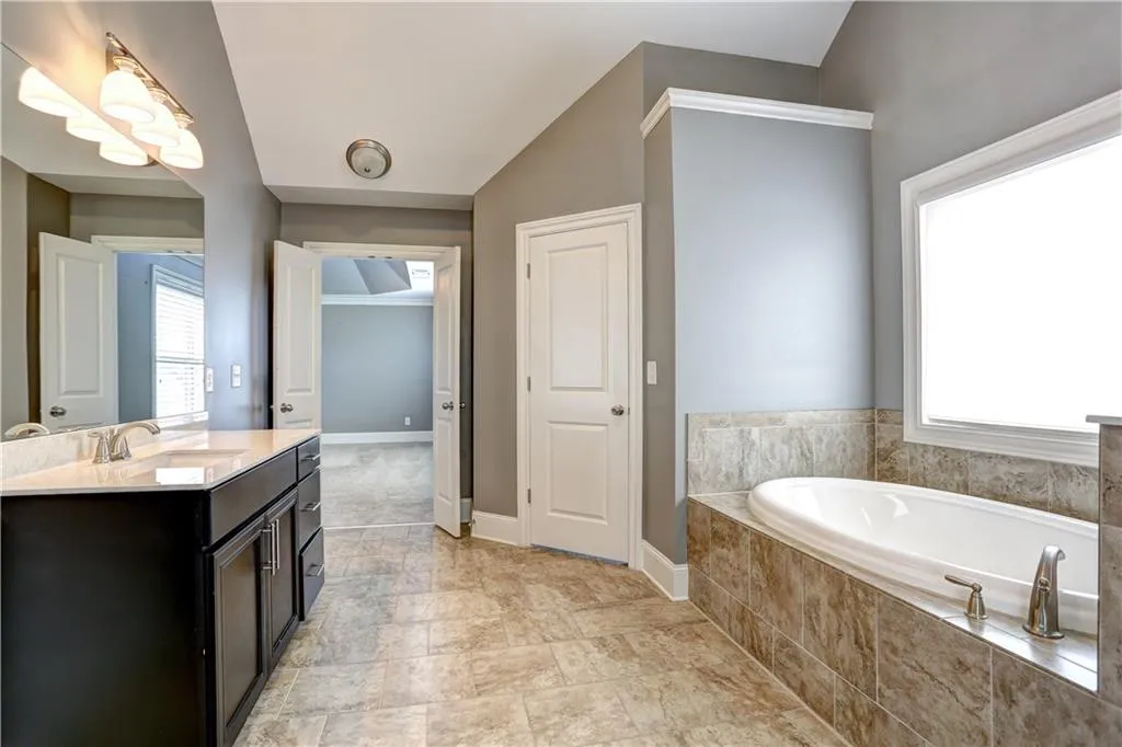 7605 Glisten Avenue, Atlanta, Georgia 30328, 4 Bedrooms Bedrooms, ,3 BathroomsBathrooms,Residential,Sold,7605 Glisten Avenue,6569714