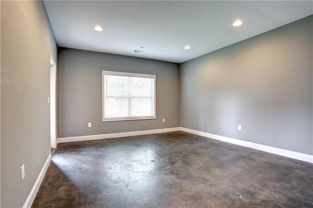 7605 Glisten Avenue, Atlanta, Georgia 30328, 4 Bedrooms Bedrooms, ,3 BathroomsBathrooms,Residential,Sold,7605 Glisten Avenue,6569714