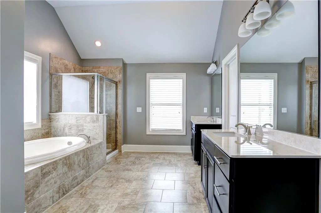 7605 Glisten Avenue, Atlanta, Georgia 30328, 4 Bedrooms Bedrooms, ,3 BathroomsBathrooms,Residential,Sold,7605 Glisten Avenue,6569714