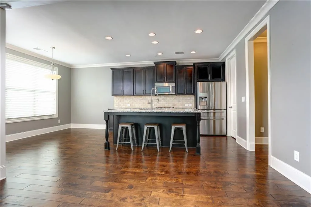 7605 Glisten Avenue, Atlanta, Georgia 30328, 4 Bedrooms Bedrooms, ,3 BathroomsBathrooms,Residential,Sold,7605 Glisten Avenue,6569714