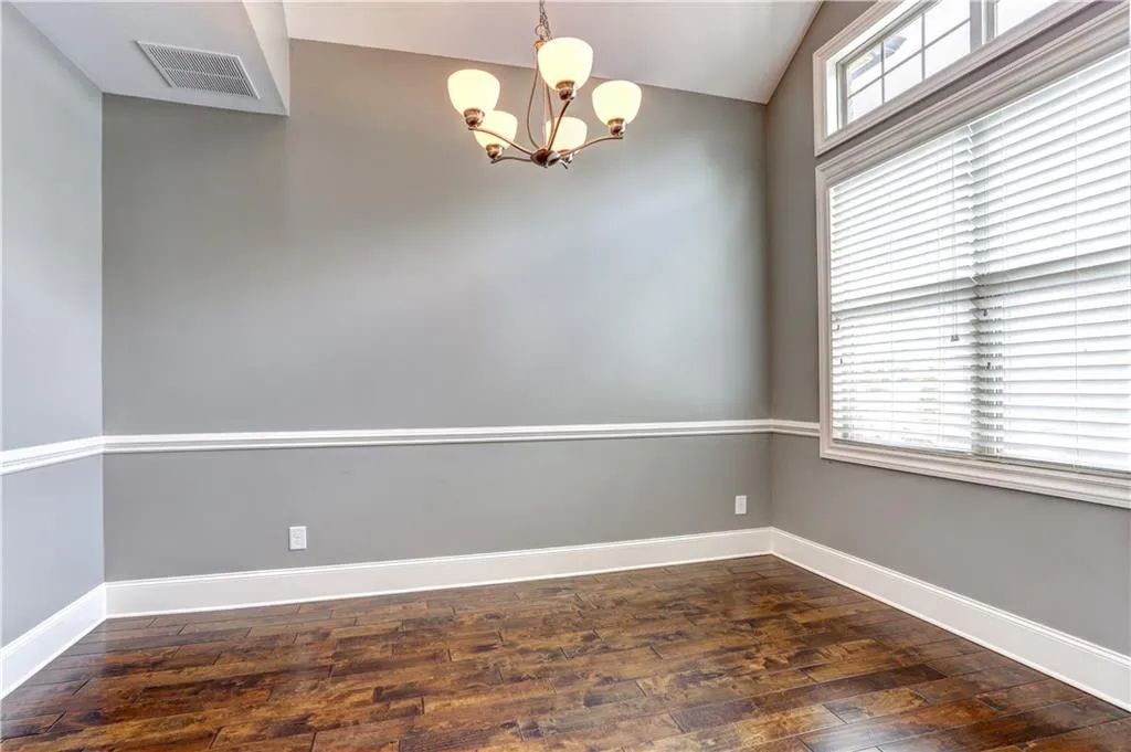 7605 Glisten Avenue, Atlanta, Georgia 30328, 4 Bedrooms Bedrooms, ,3 BathroomsBathrooms,Residential,Sold,7605 Glisten Avenue,6569714